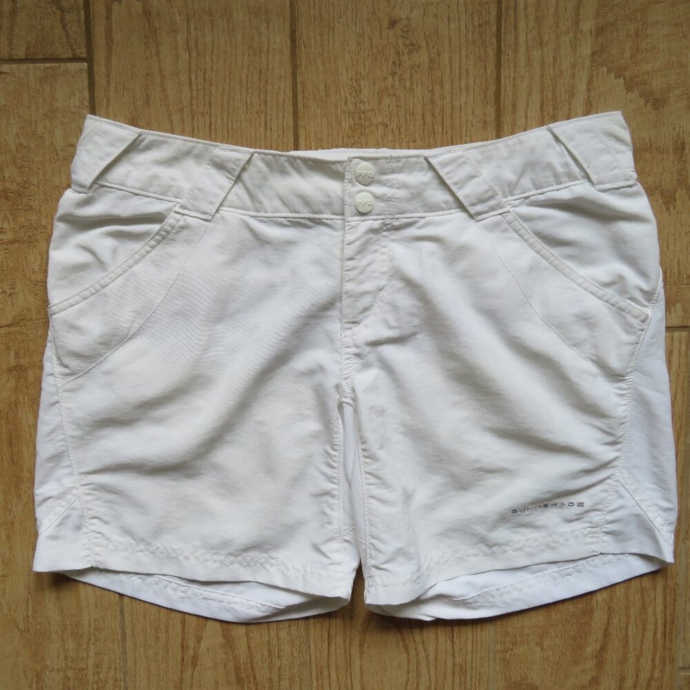 Columbia Sportswear Omni-Shade White Nylon Shorts Women's Size S